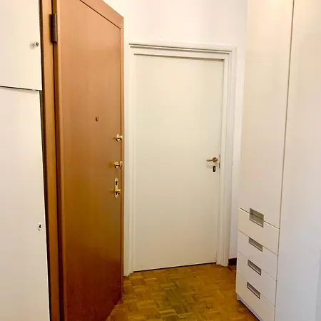 Lovely Private * Милан